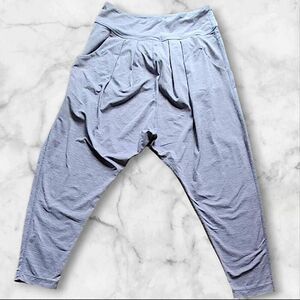Lululemon Size 6 Happy Hatha Heathered Fossil